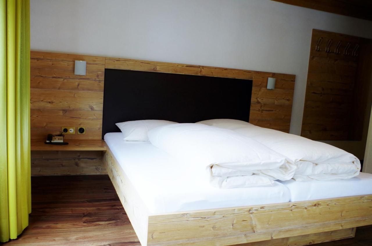 Hotel Edi سامنون الغرفة الصورة