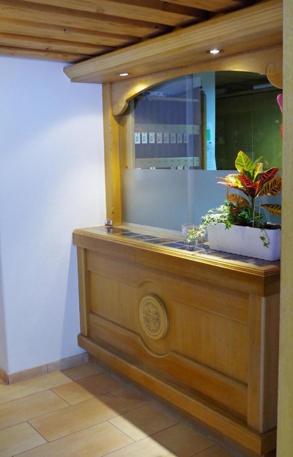 Hotel Edi سامنون المظهر الخارجي الصورة
