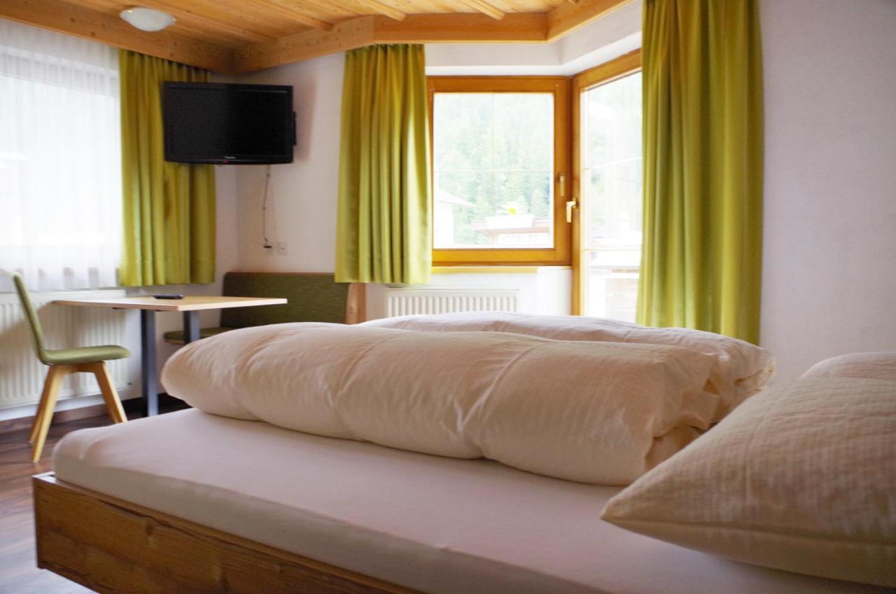 Hotel Edi سامنون الغرفة الصورة