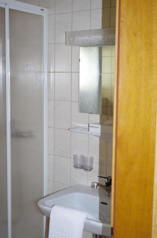 Hotel Edi سامنون المظهر الخارجي الصورة