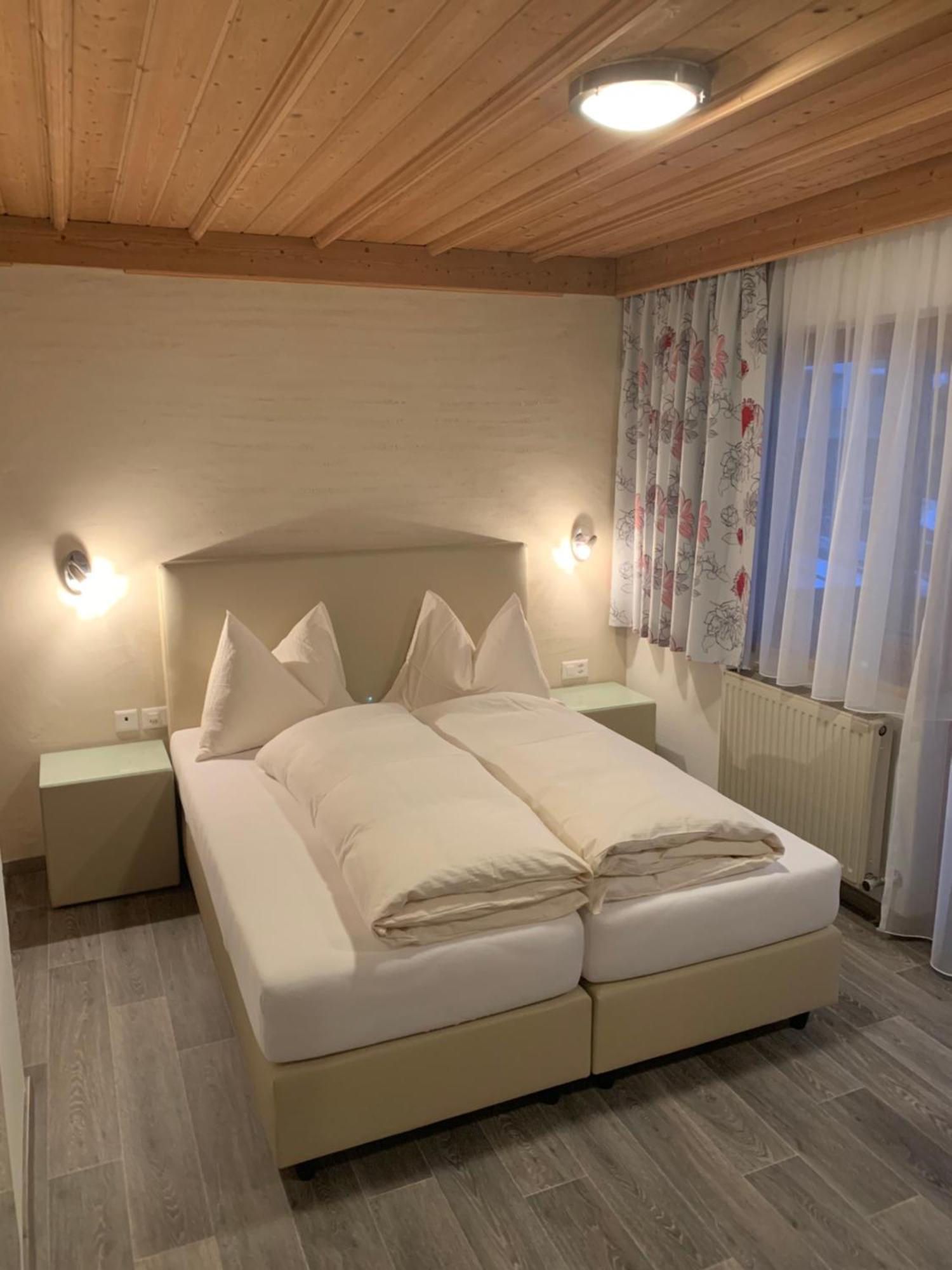 Hotel Edi سامنون المظهر الخارجي الصورة